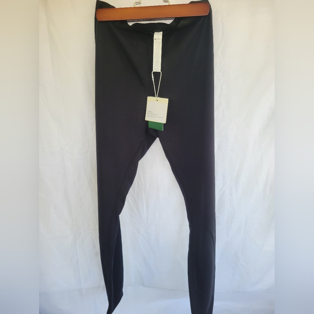 NWT Halara HeatCore Mid Rise 18 Black/L(7/8) Casual Leggings New With Tags.